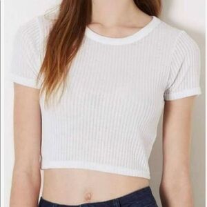 Topshop white cropped ribbed tee size 6